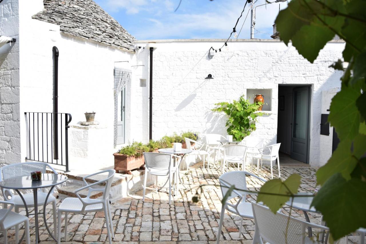 ألبيروبيللو Corte Trullo Sovrano B&B المظهر الخارجي الصورة